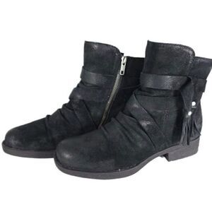 Born Black Ankle ankle booties tassels silver accent distressed black suede 9.5